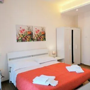 Hostal In City-in, CTA